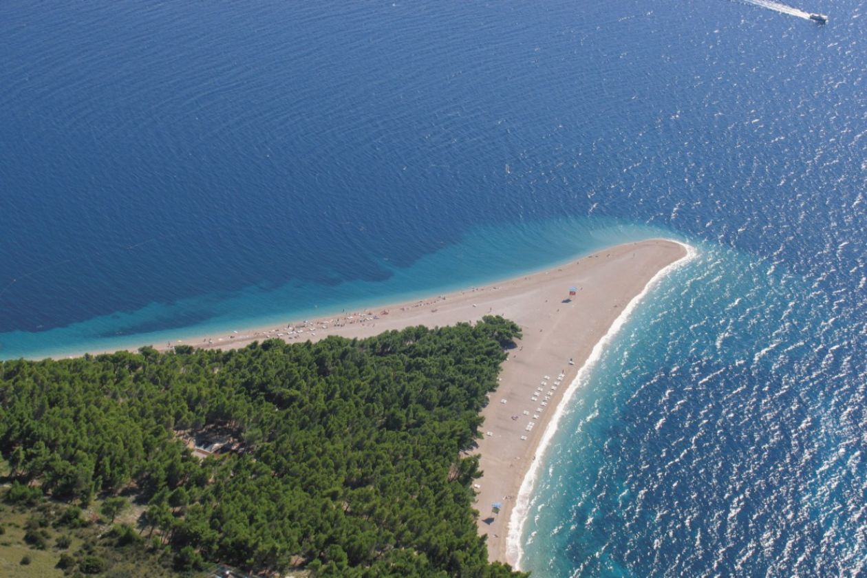 Bol on Brač: Zlatni rat beach is getting longer every year